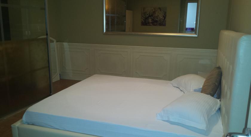 טיראנה Hotel Eagle מראה חיצוני תמונה