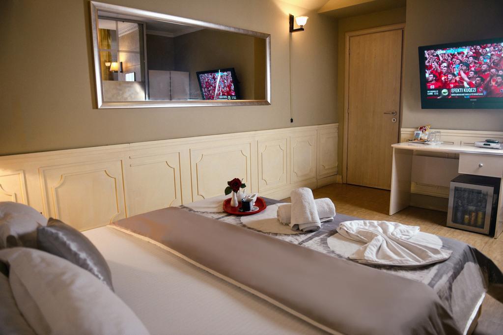 טיראנה Hotel Eagle מראה חיצוני תמונה