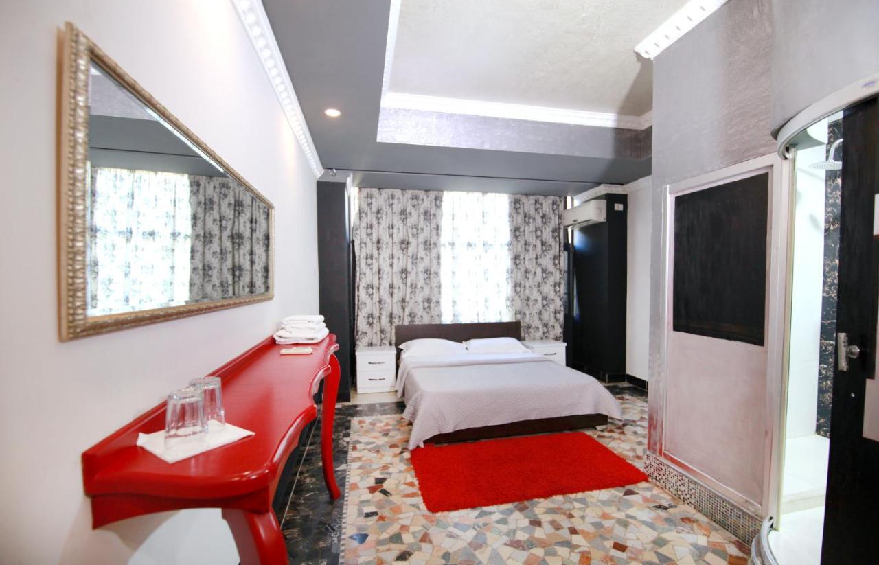 טיראנה Hotel Eagle מראה חיצוני תמונה